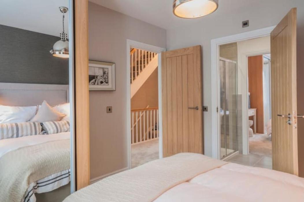 Central Modern Townhouse In Saundersfoot 빌라 외부 사진