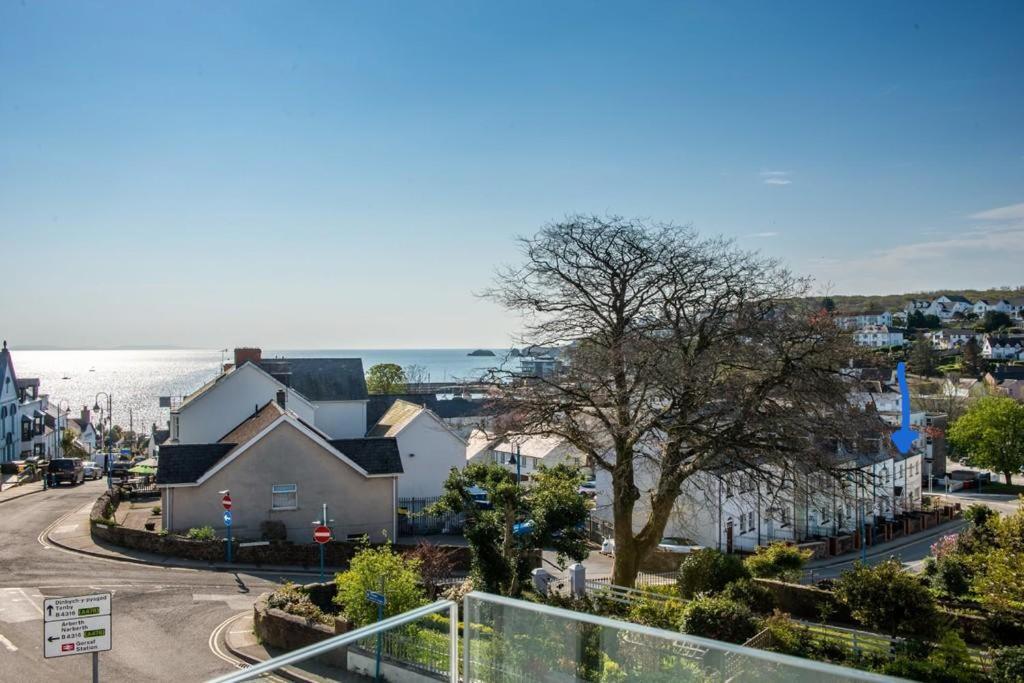 Central Modern Townhouse In Saundersfoot 빌라 외부 사진
