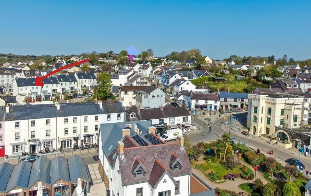 Central Modern Townhouse In Saundersfoot 빌라 외부 사진